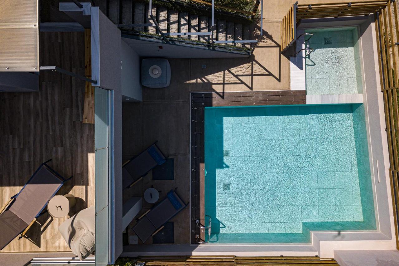 Iron Villas - Nefeli & Oniros Pangalochori ภายนอก รูปภาพ