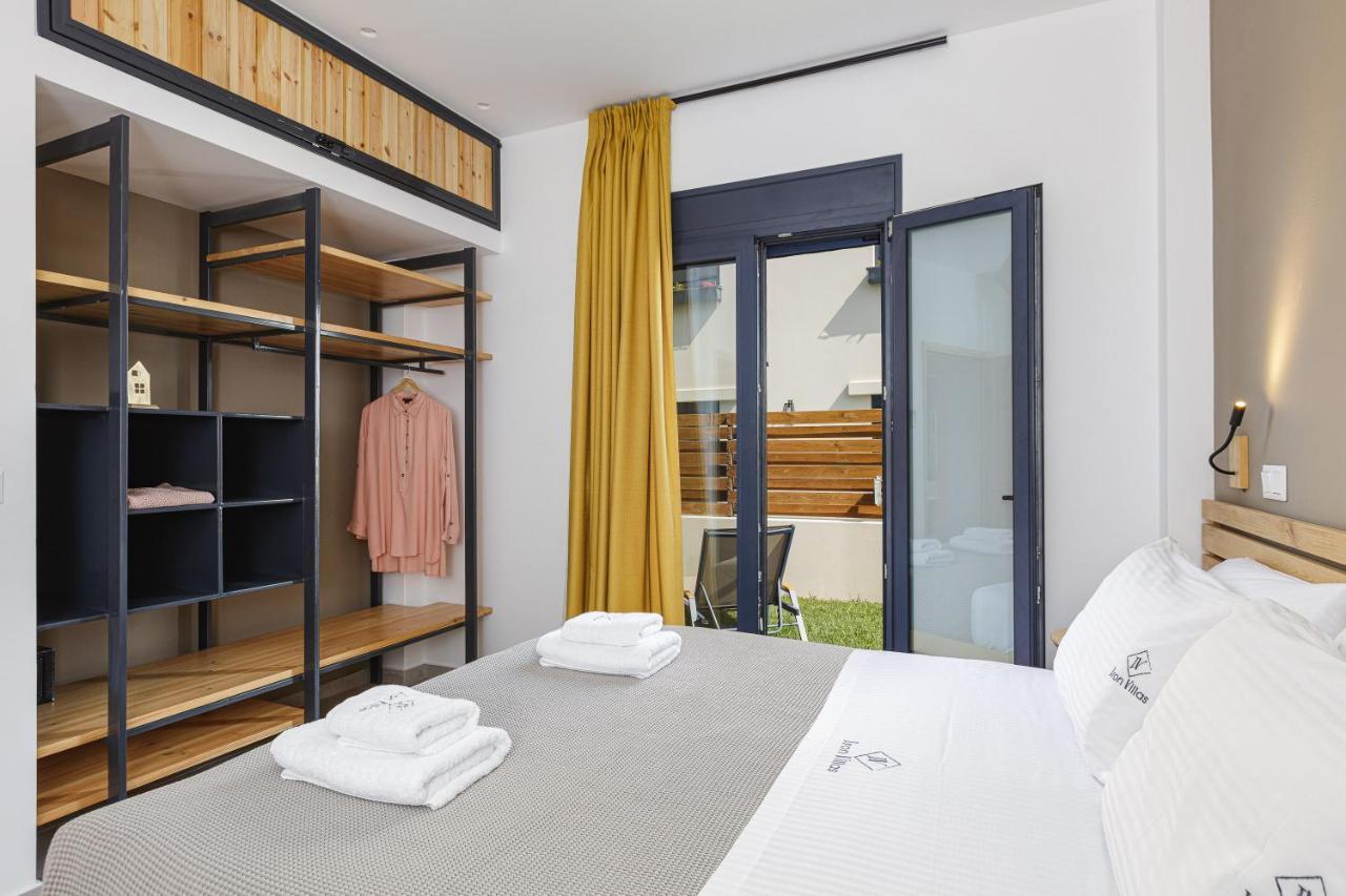 Iron Villas - Nefeli & Oniros Pangalochori ภายนอก รูปภาพ