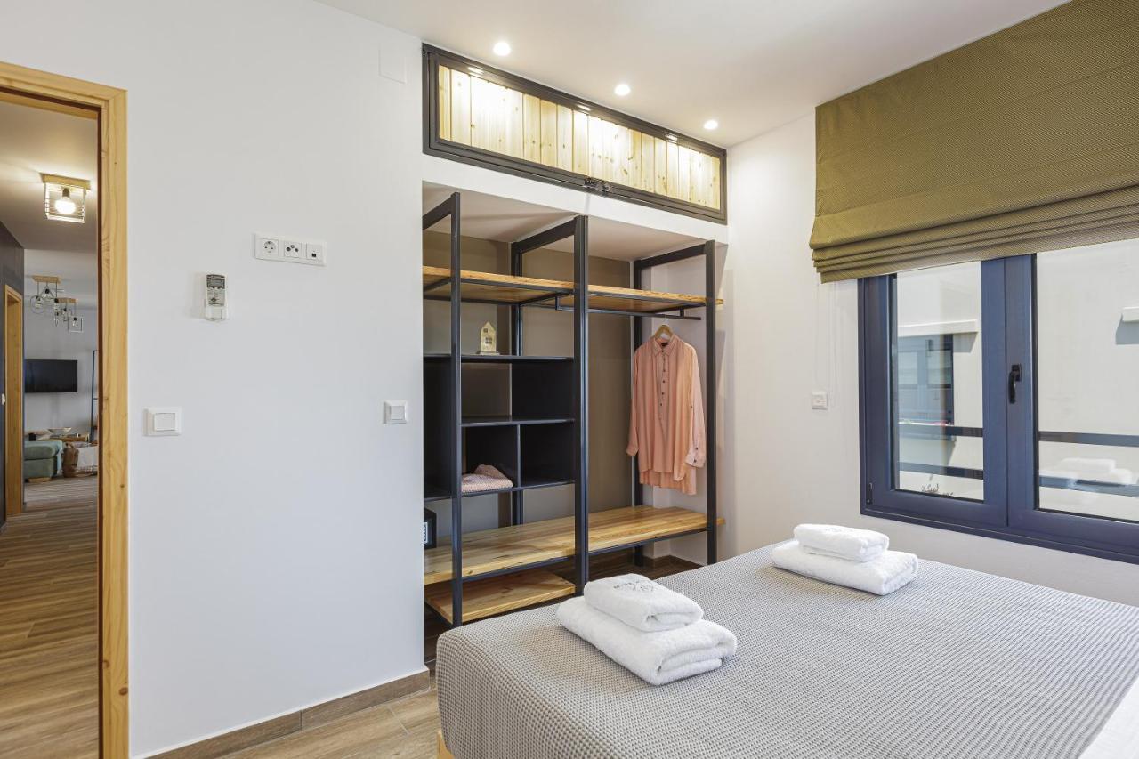 Iron Villas - Nefeli & Oniros Pangalochori ภายนอก รูปภาพ